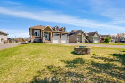 47 Beaver Lane, The Nation, On K0a 2m0