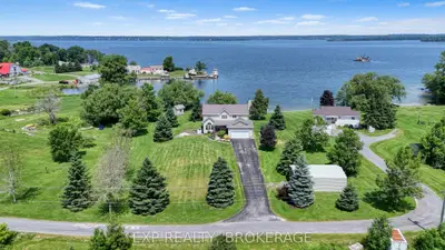 26 Boxen Harbour Lane, Frontenac Islands, On K0h 2y0
