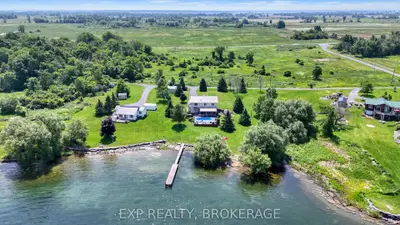 26 Boxen Harbour Lane, Frontenac Islands, On K0h 2y0