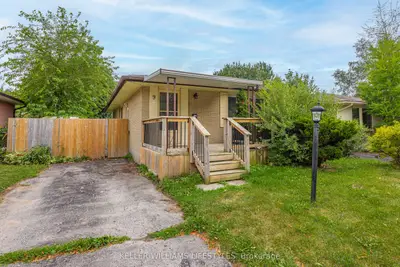9 Buchan Road, London East, On N5v 1k9