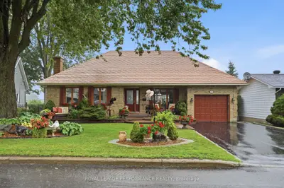 Detached in Hawkesbury