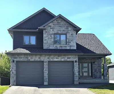 10 Glenco Road, South Stormont, On K0c 2a0