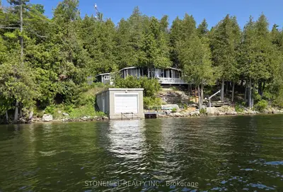 Detached in Kawartha Lakes