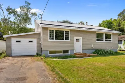 1043 Estates Road, Highlands East, On K0l 1c0