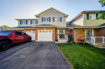 Condo Townhouse in West Lincoln
