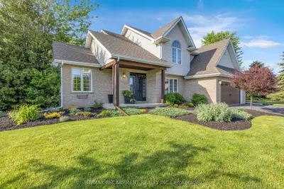 25 Brian Drive, Brant, On N0e 1a0