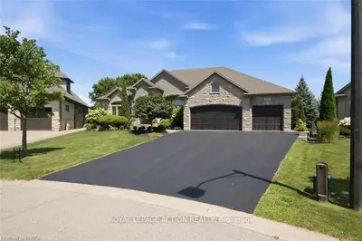 14 Ellington Place, Brantford, On N3t 0h5