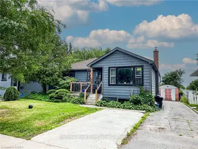 Duplex in Kingston