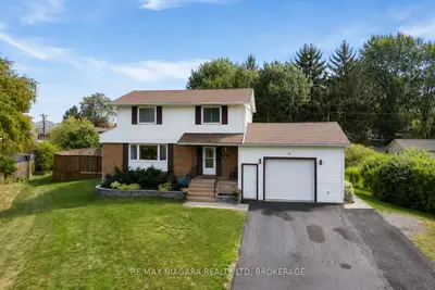 28 Thorncrest Road, Port Colborne, On L3k 5c6