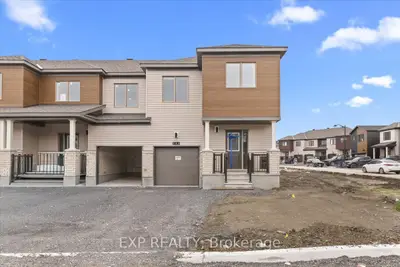 Att/Row/Townhouse in Kanata