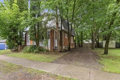144 Davidson Avenue S, North Perth, On N4w 2j6