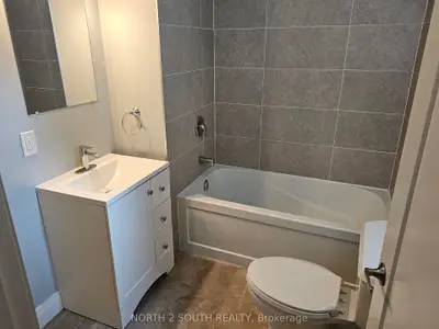 427 Colborne Street 5, Brantford, On N3s 3n5