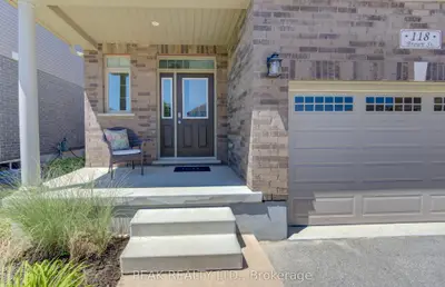 118 Brown Street, Stratford, On N5a 0b8