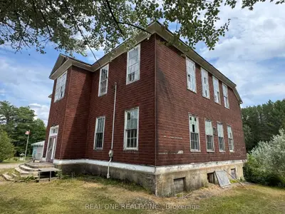 2465 Highway 518 W, Mcmurrich/monteith, On P0a 1y0