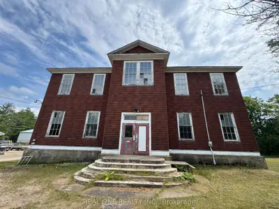 2465 Highway 518 W, Mcmurrich/monteith, On P0a 1y0
