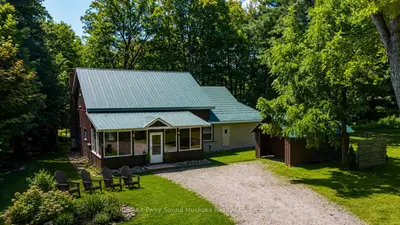 15 Victoria Street W, Seguin, On P0c 1j0