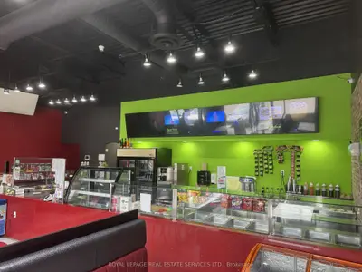 204 Silvercreek Parkway N 2&3, Guelph, On N1h 7p7