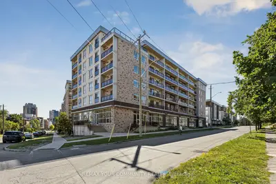 Condo Apartment in Waterloo