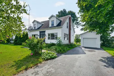 Detached in South Stormont