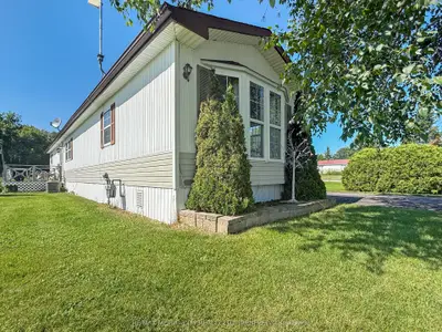 34 SUNSET Lane, Horton, ON K7V 0A5