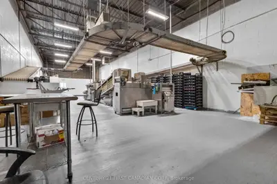 95 Bessemer Road, London South, On N6e 1p9