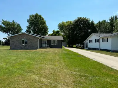 315 Main Street, Lambton Shores, On N0m 2n0