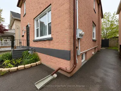 257 Niagara Street A, Welland, On L3c 1k3
