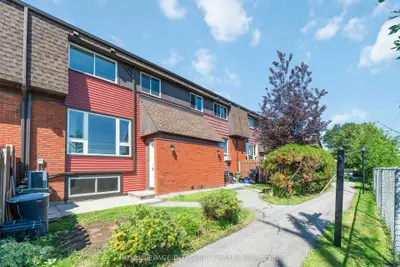 Condo Townhouse in South of Baseline to Knoxdale