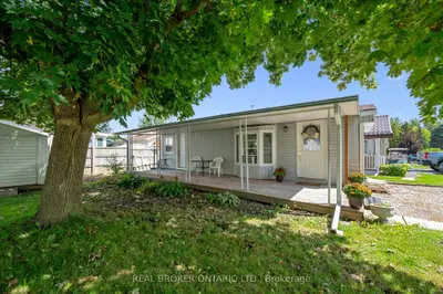 445 Pine Pass, Centre Wellington, On N1m 2w5