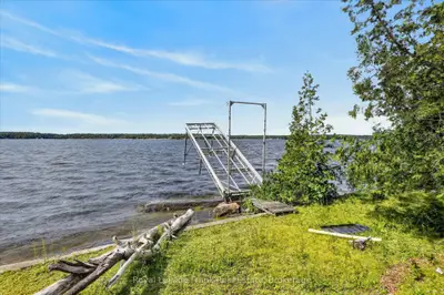 1550 Island 85 Stoney Lake, Douro-dummer, On K0l 2h0