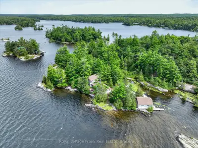 1550 Island 85 Stoney Lake, Douro-dummer, On K0l 2h0