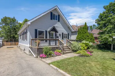 Duplex in Brantford