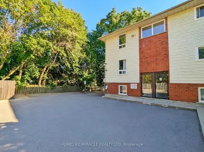 Condo Apartment in Kitchener