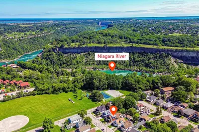 4096 BROUGHTON Avenue, Niagara Falls, ON L2E 3K6