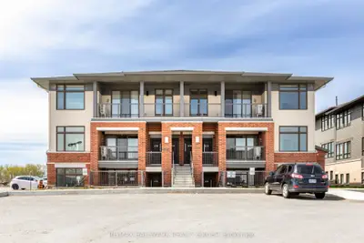 Condo Apartment in Kanata