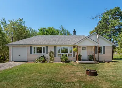 3 Bousfield Lane, Haldimand, On N0a 1j0
