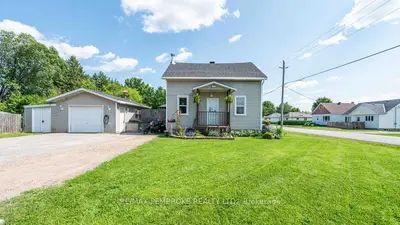 617 Third Avenue S, Laurentian Valley, On K8a 5h1