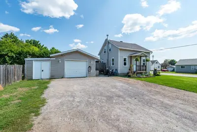 617 Third Avenue S, Laurentian Valley, On K8a 5h1