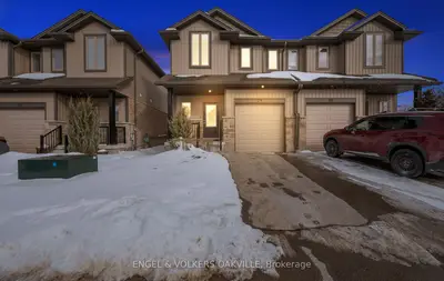 Condo Townhouse in Woodstock
