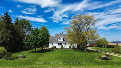8192 Petrolia Line, Brooke-alvinston, On N0n 1a0