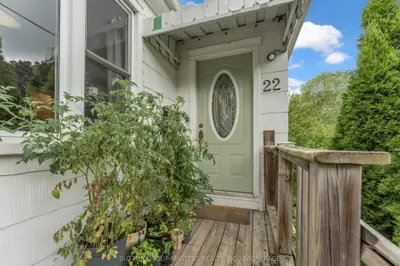 22 Westdale Avenue W, Kingston, On K7l 4r9