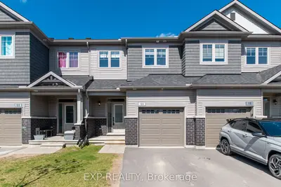 Att/Row/Townhouse in North Grenville