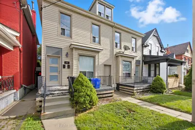 Fourplex in Hamilton