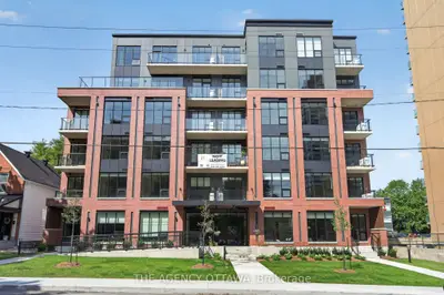 Condo Apartment in West Centre Town
