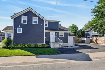 135 Lake Street, St. Catharines, On L2r 5y2