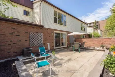 770 Fanshawe Park Road E, London North, On N5x 1l5