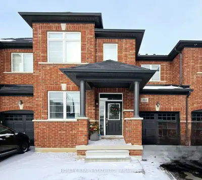 Att/Row/Townhouse in Hamilton