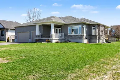 Detached in Manotick - Kars - Rideau Twp and Area