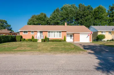 1319 Clarence Street, North Bay, On P1b 3w6