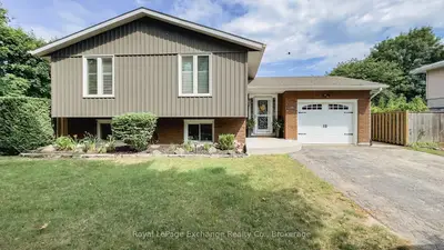 Detached in Huron-Kinloss
